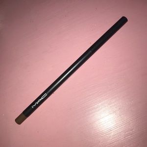 MAC Eyebrow Pencil (shade Lingering)